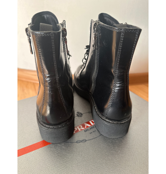 Ботинки • Prada • Черный