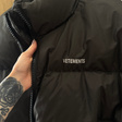 Куртка • VETEMENTS • Черный