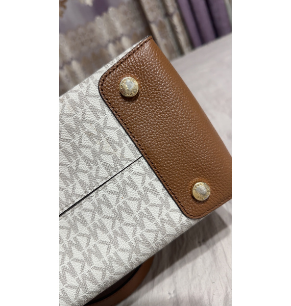 Сумка • Michael Kors • Кремовый