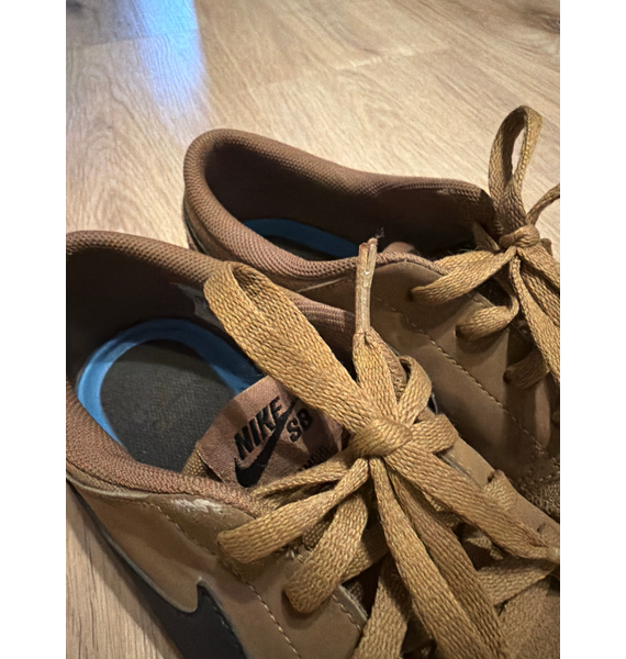 Кеды • Nike • Горчичный