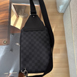 Барсетка • Louis Vuitton • Черный