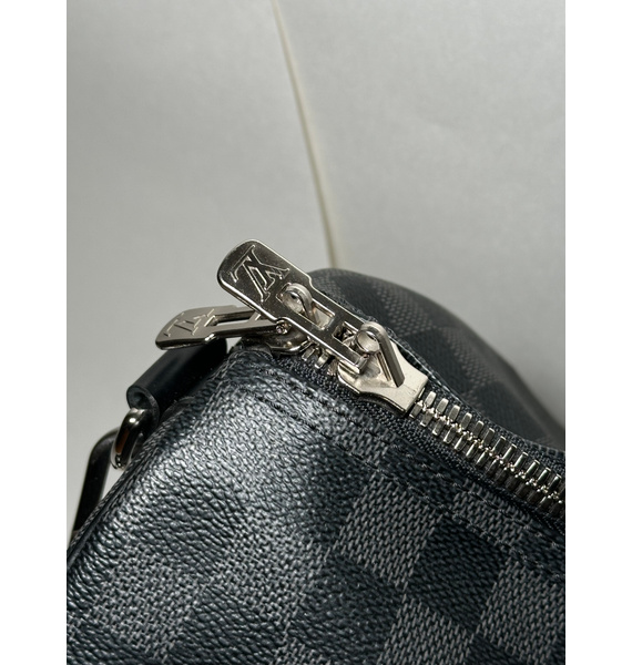 Сумка • Louis Vuitton • Черный