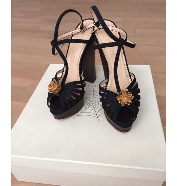 Босоножки • Charlotte Olympia • Черный