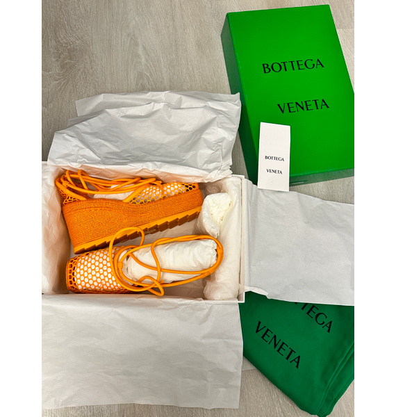 Сандалии • Bottega Veneta • Оранжевый