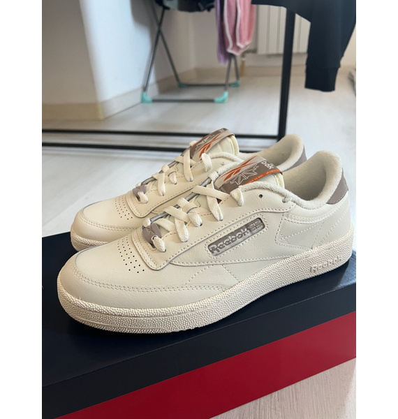 Кроссовки • Reebok • Бежевый