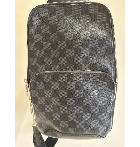 Сумка • Louis Vuitton • Черный