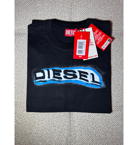 Футболка • Diesel • Черный