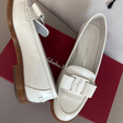 Лоферы • Salvatore Ferragamo • Белый