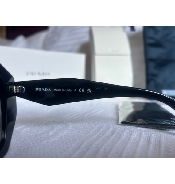 Очки • Prada • Черный