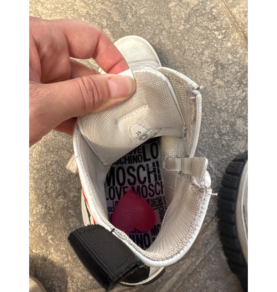 Ботинки • Love Moschino • Белый