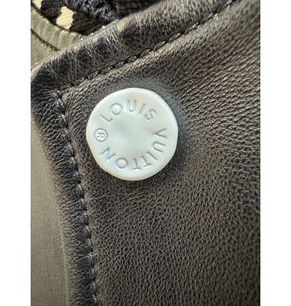 Куртка • Louis Vuitton • Черный