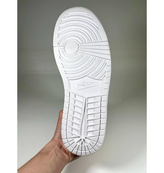Кроссовки • Nike • Белый