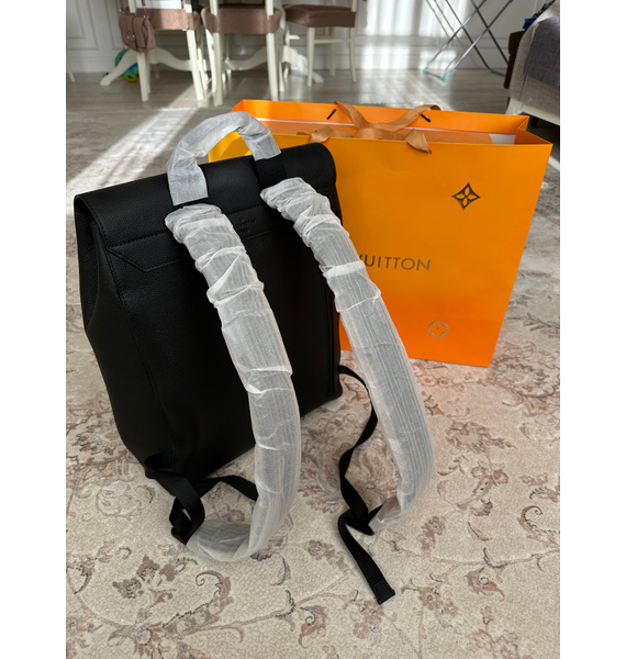 Рюкзак • Louis Vuitton • Черный