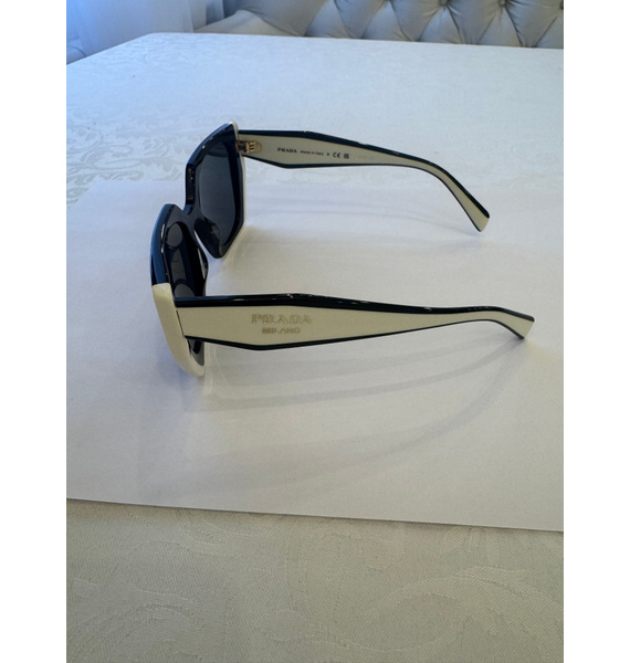 Очки • Prada Eyewear • Черный