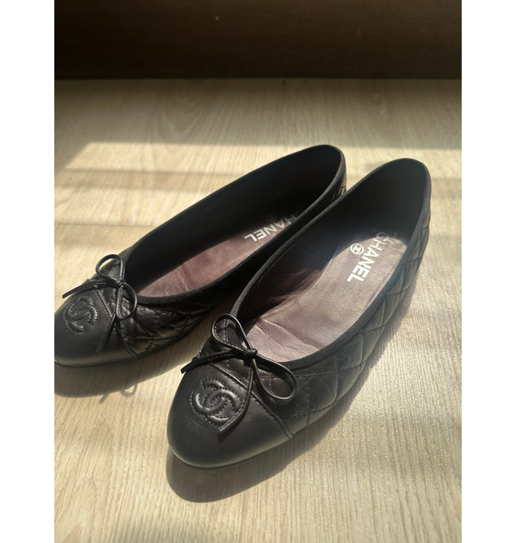 Балетки • Chanel • Черный