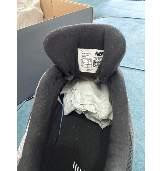 Кроссовки • New Balance • Черный