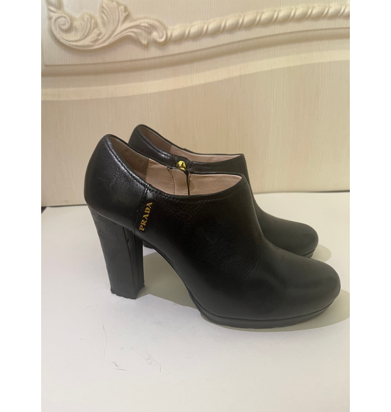 Ботильоны • Prada • Черный