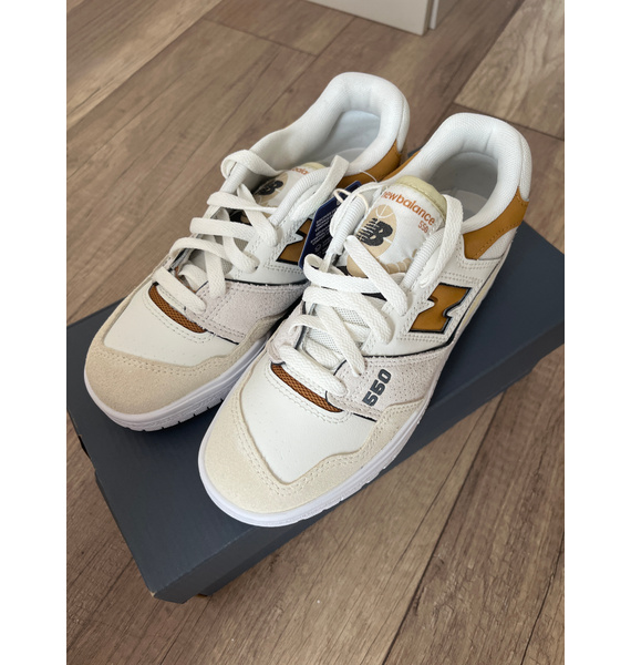 Кроссовки • New Balance • Бежевый