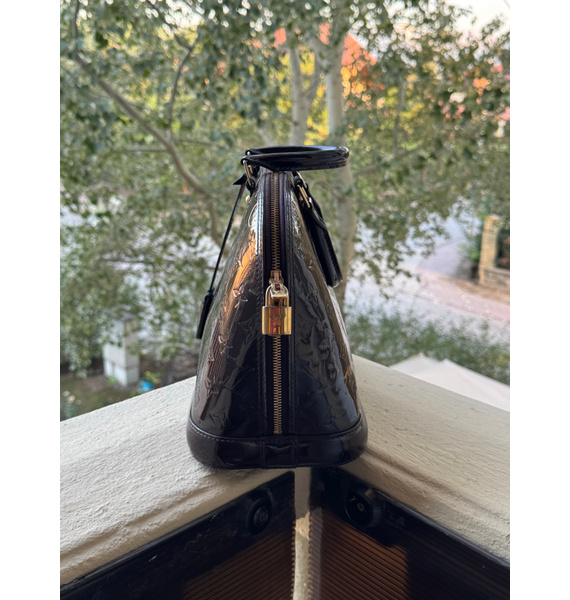 Сумка • Louis Vuitton • Коричневый