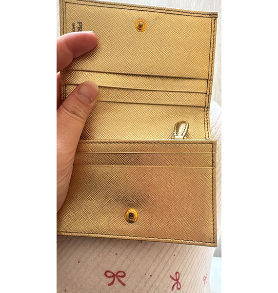 Кошелек • Prada • Золотой