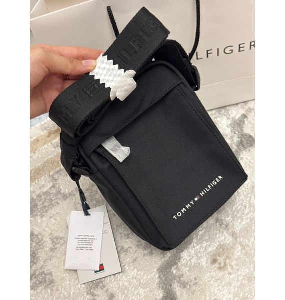 Барсетка • Tommy Hilfiger • Черный