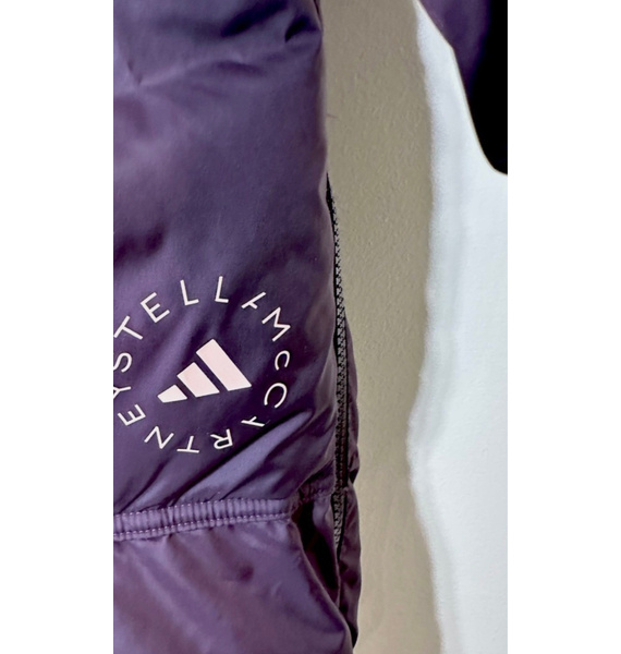 Пуховик • adidas by Stella McCartney • Фиолетовый