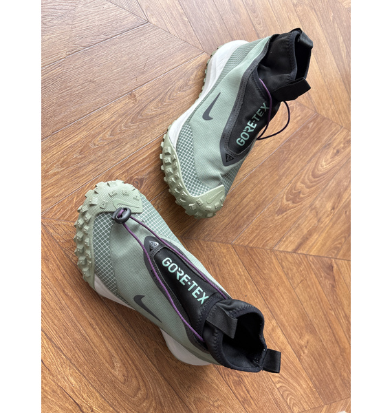 Кроссовки • Nike • Зеленый