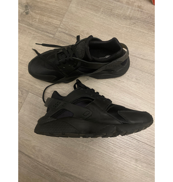 Кроссовки • Nike • Черный