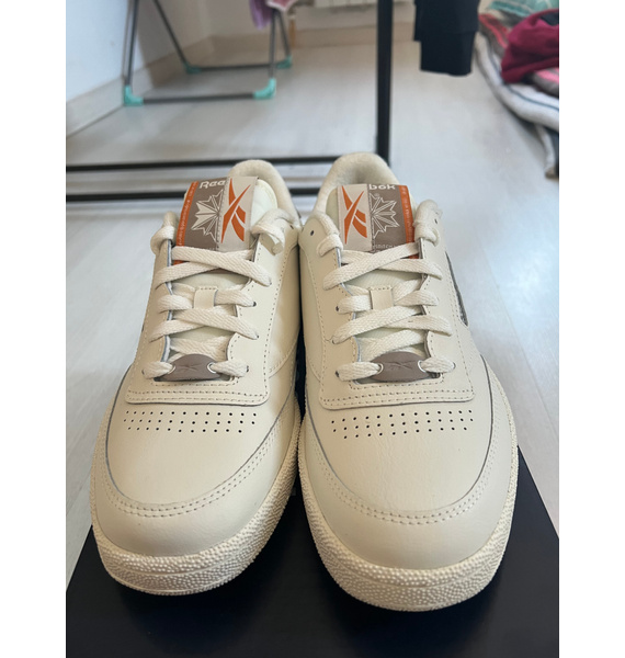 Кроссовки • Reebok • Бежевый