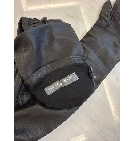 Перчатки • Alexander McQueen • Черный