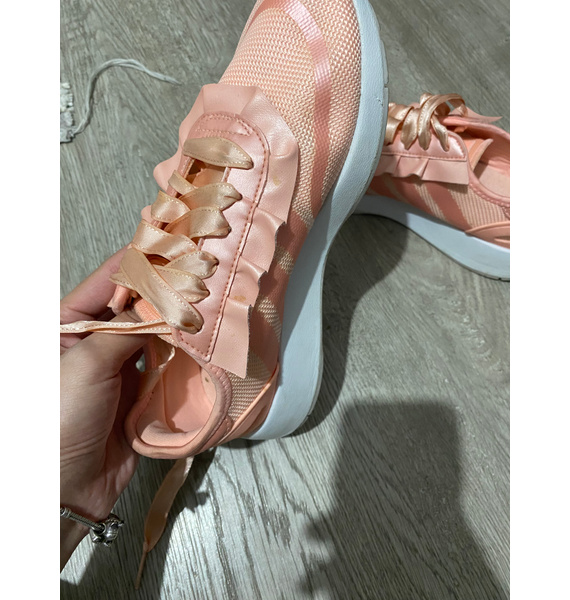 Кроссовки • adidas • Розовый