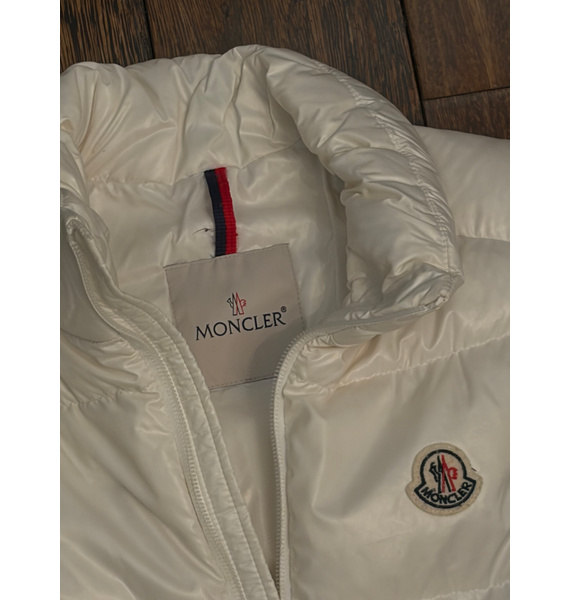 Жилет • Moncler • Белый