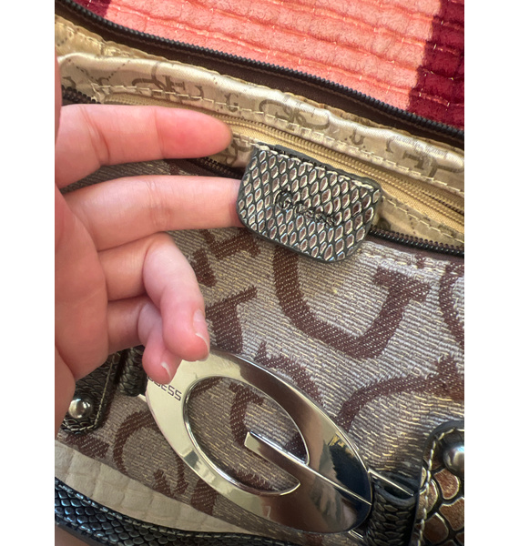 Сумка • GUESS • Молочный