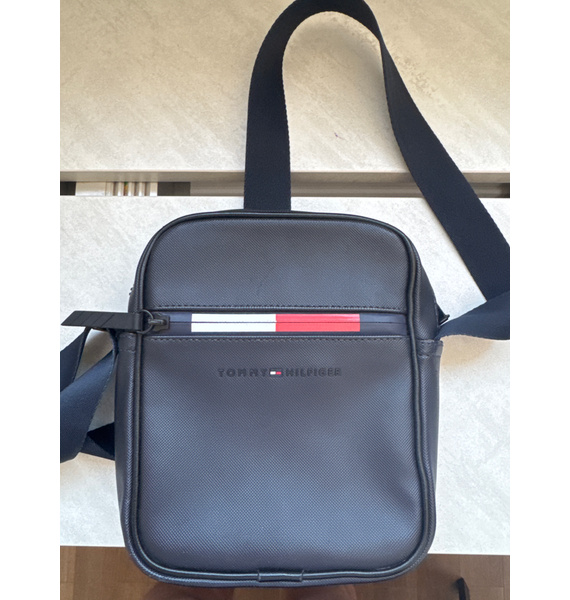 Барсетка • Tommy Hilfiger • Темно-синий