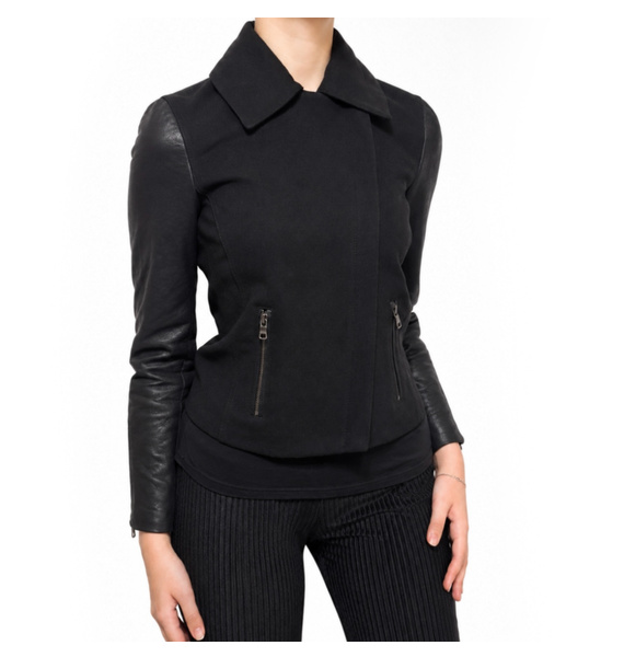 Куртка • Armani Exchange • Черный