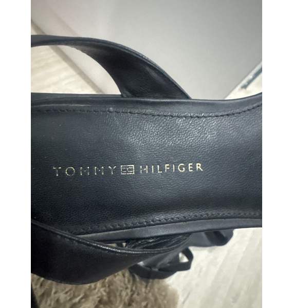 Босоножки • Tommy Hilfiger • Черный
