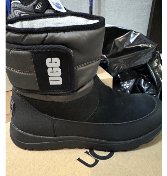 Сапоги • UGG • Черный