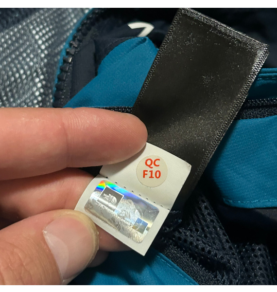 Ветровка • The North Face • Мятный