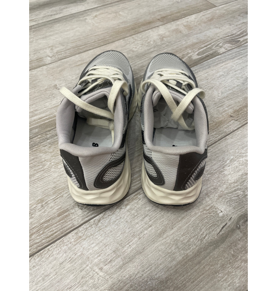 Кроссовки • New Balance • Серый