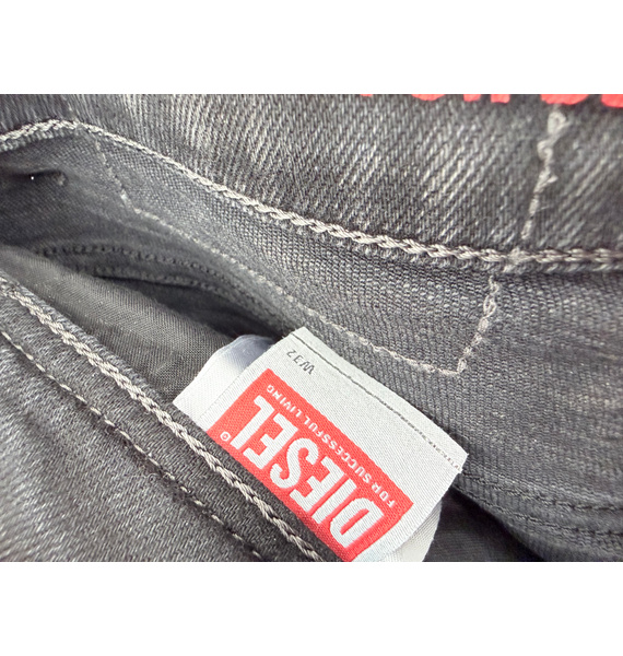 Джинсы • Diesel • Серый