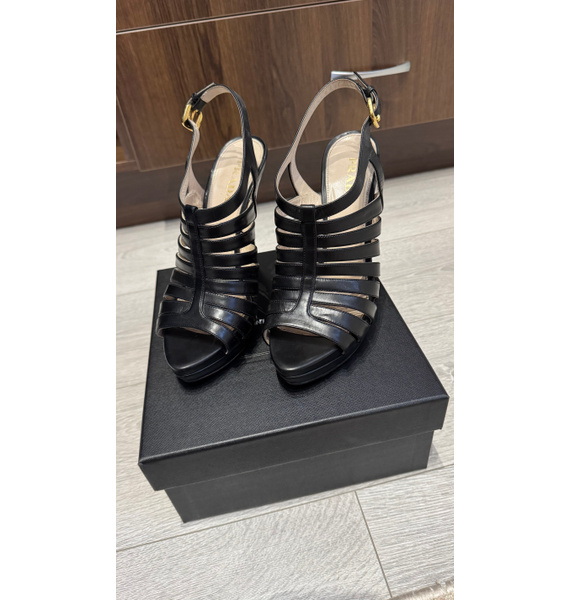 Босоножки • Prada • Черный