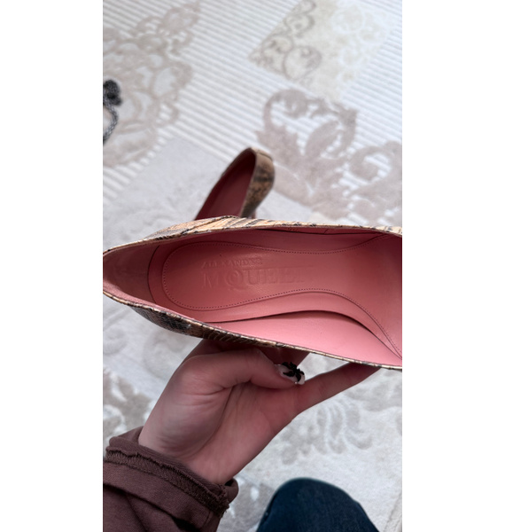 Туфли • Alexander McQueen • Бежевый