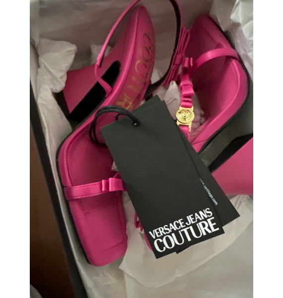 Босоножки • Versace Jeans Couture • Розовый