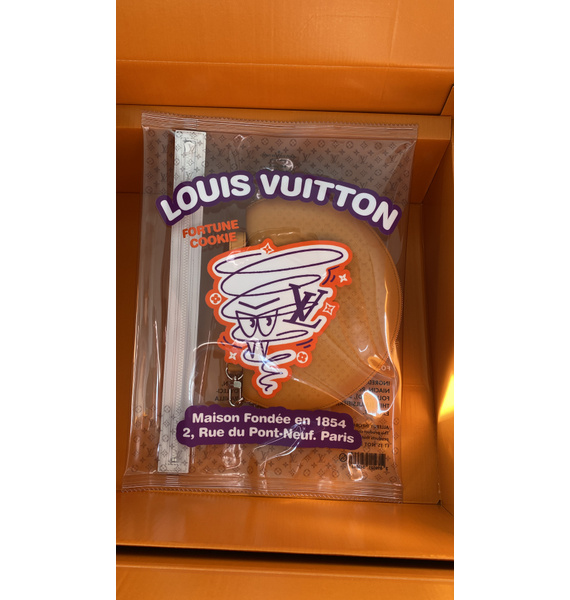 Сумка • Louis Vuitton • Бежевый