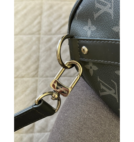Сумка • Louis Vuitton • Черный