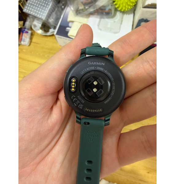 Часы • Garmin • Зеленый