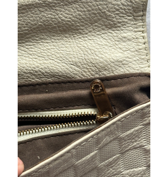 Сумка • Louis Vuitton • Молочный