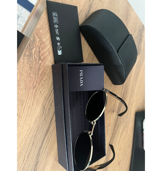 Очки • Prada Eyewear • Черный