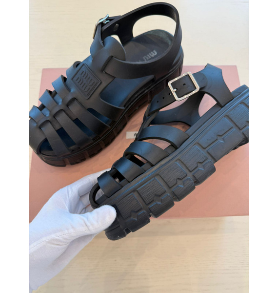 Сандалии • Miu Miu • Черный