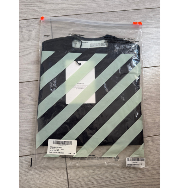 Футболка • Off-White • Черный